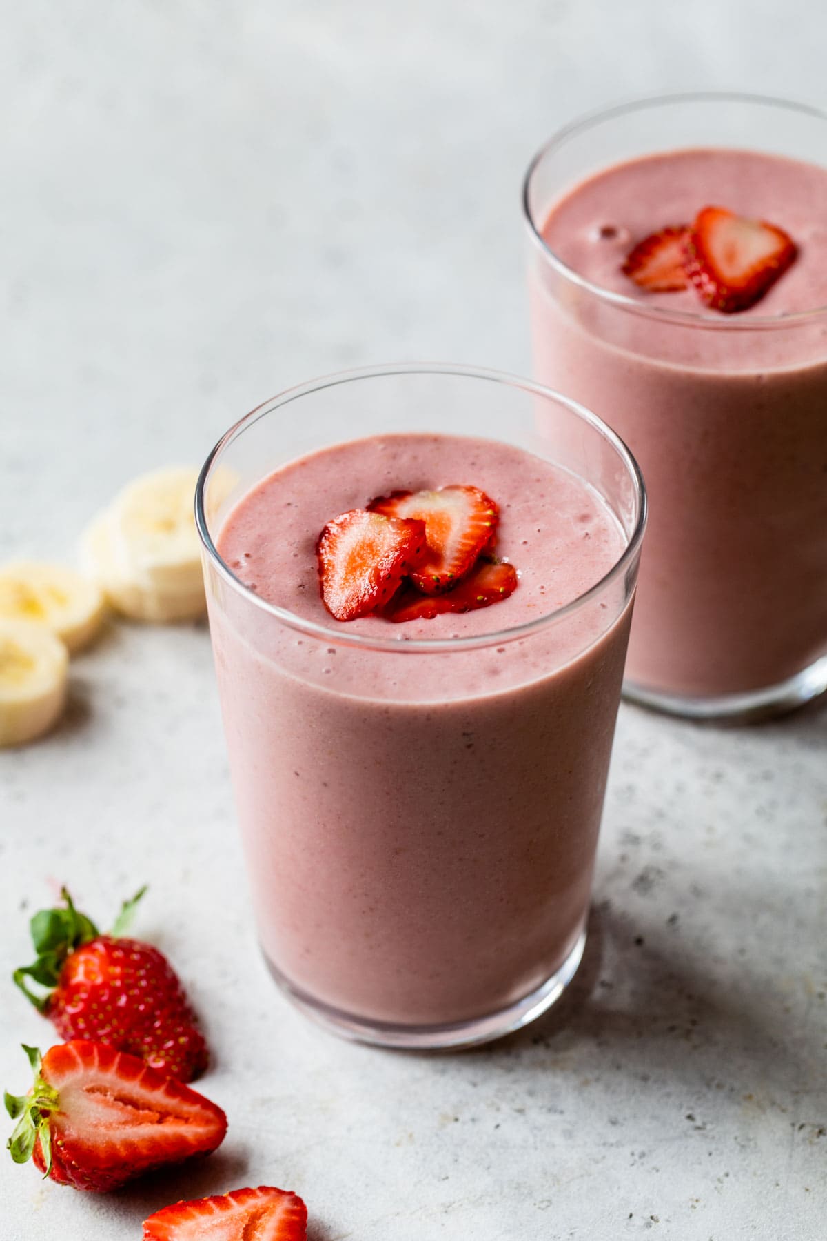 Sippable Breakfast: Strawberry Banana Smoothie